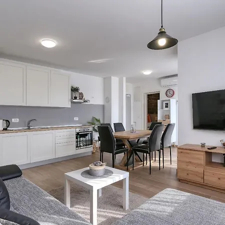 Borna Apartment